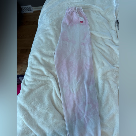 Pink Heart Embroidered Jogger and Sweatshirt Set - Picture 4 of 4